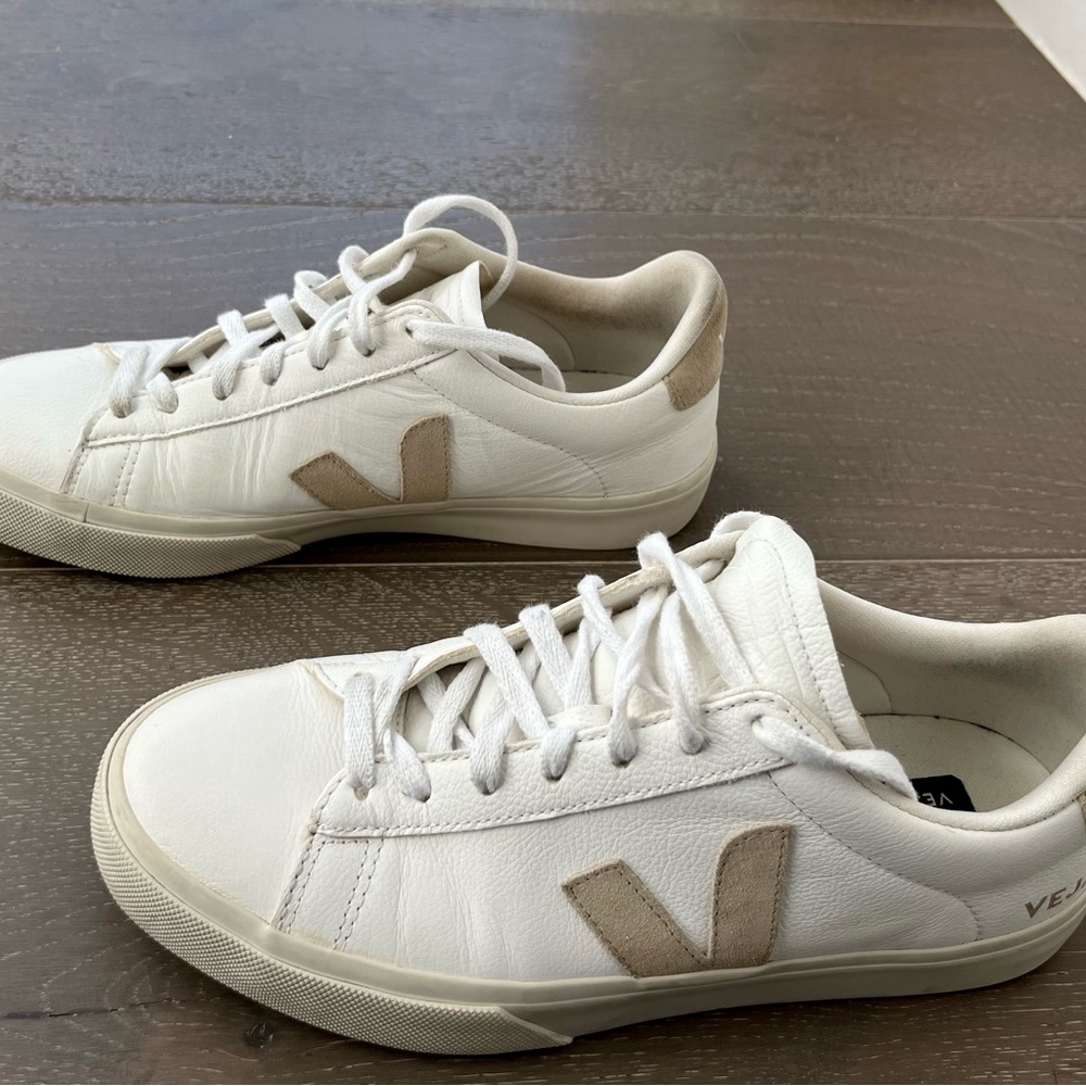 Veja Campo leather low-top sneakers